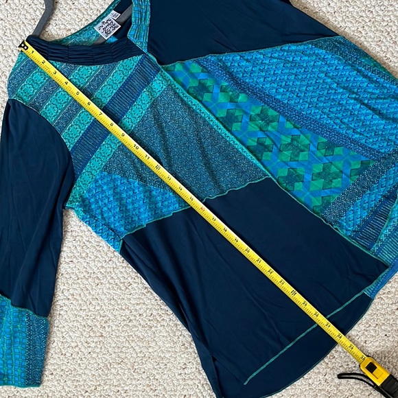 Parsley and Sage 3/4 sleeve top - Picture 8 of 11